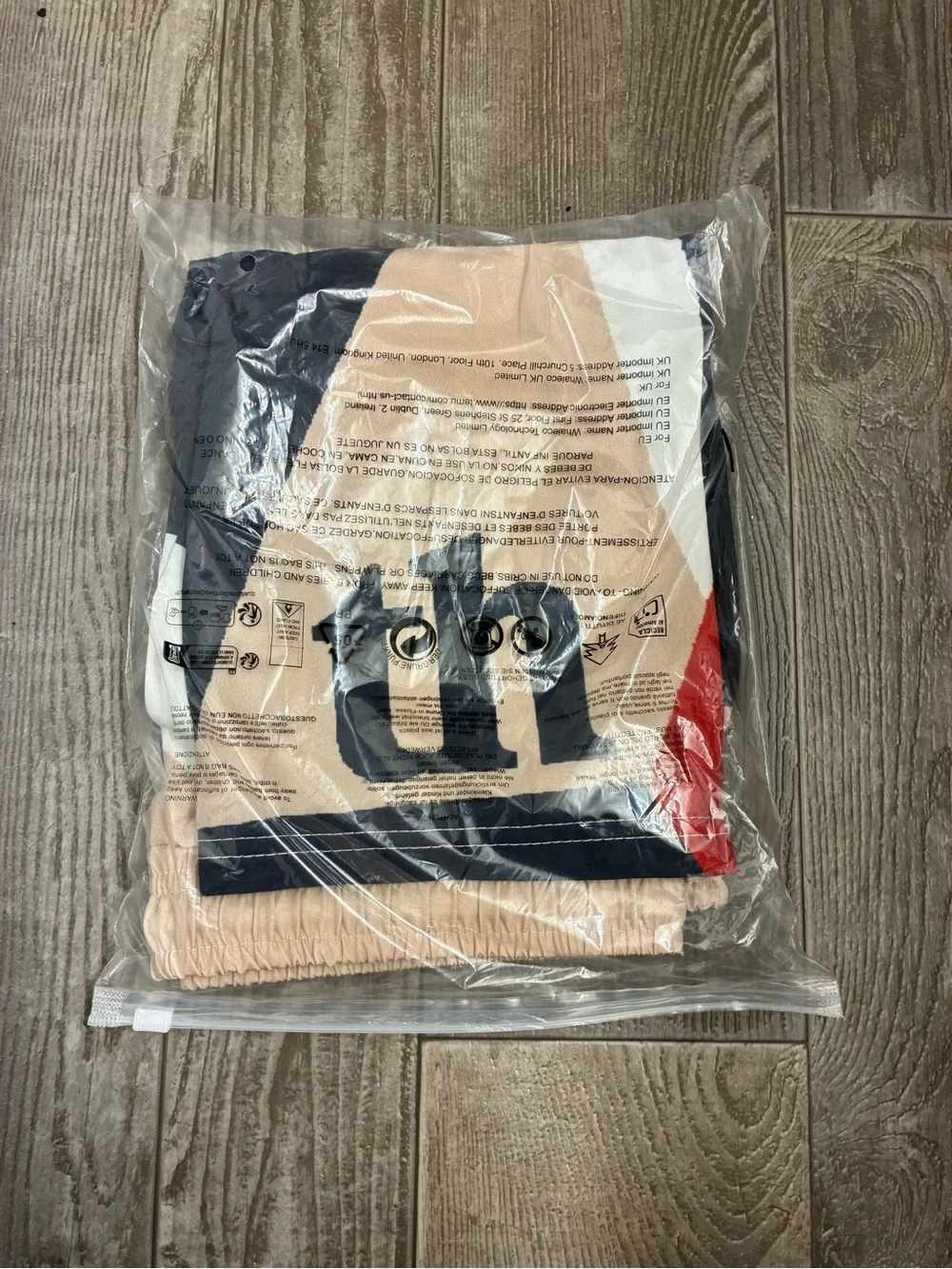 Kith Size Medium Colorblock Drawstring Shorts — Navy, Beige, White & Red